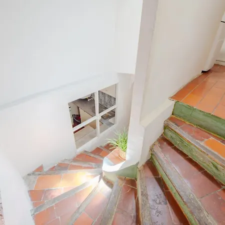 Apartment L'Unique - Duplex Sous Les Toits, 5 Min Du Port