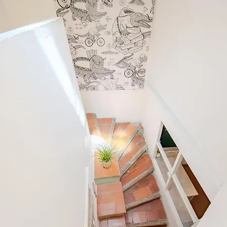 Apartment L'Unique - Duplex Sous Les Toits, 5 Min Du Port Toulon