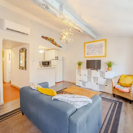Apartment L'Unique - Duplex Sous Les Toits, 5 Min Du Port