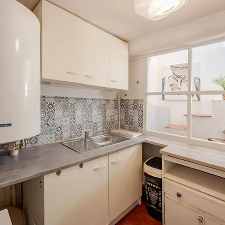 Apartment L'Unique - Duplex Sous Les Toits, 5 Min Du Port Toulon